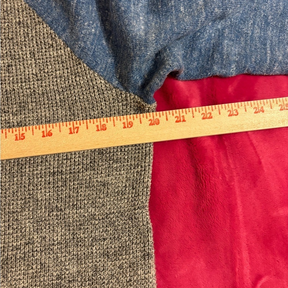 GAP sweater - Picture 4 of 5